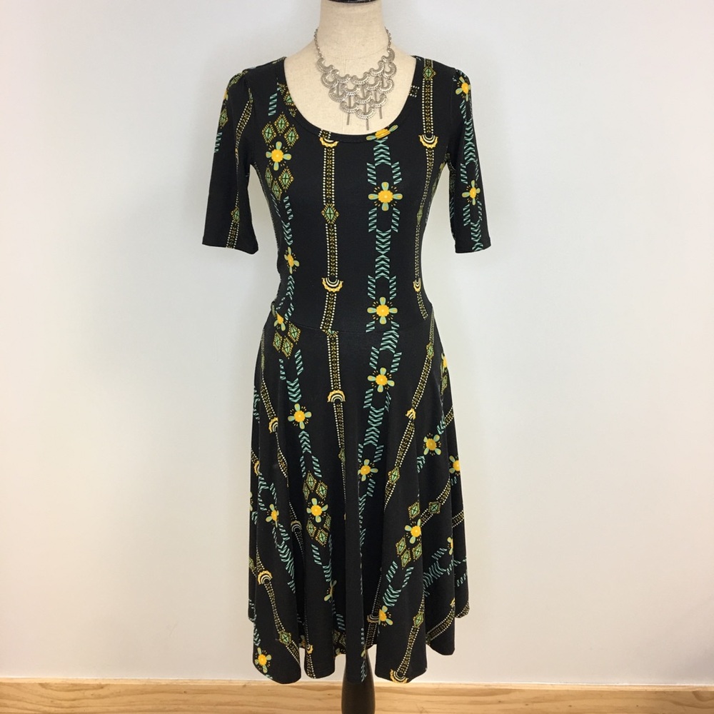 LuLaRoe Nicole size small